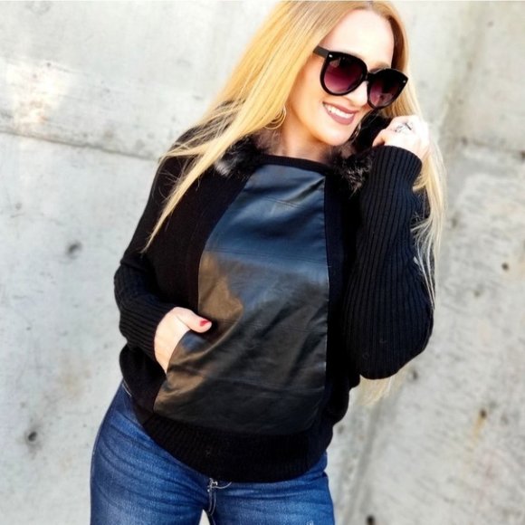 So Comfy Sweater with hoodie - Picture 1 of 6